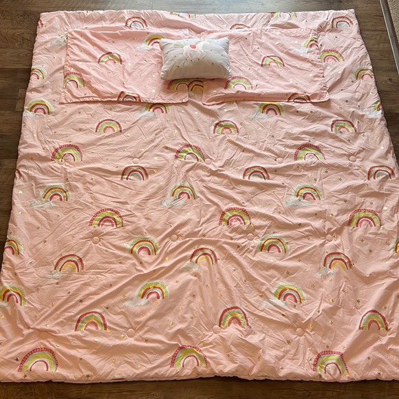 Pillowfort Bedding Pillowfort Full Comforter Set Poshmark